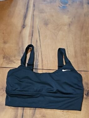 Nike Black Adjustable-Strap Sports Bra Sz Small Petite. Nowt